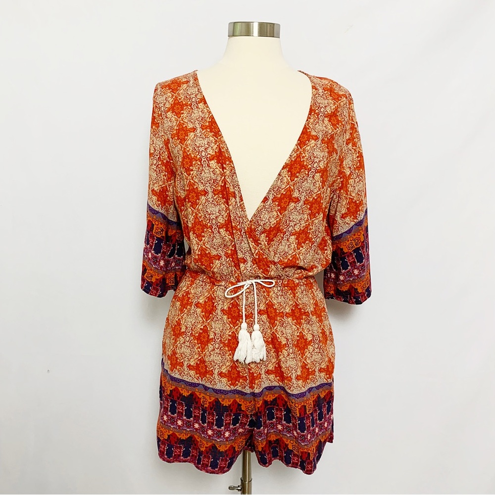 Earthbound Junior Size XL V-neck Orange Abstract Print Tie Waist Shorts Romper